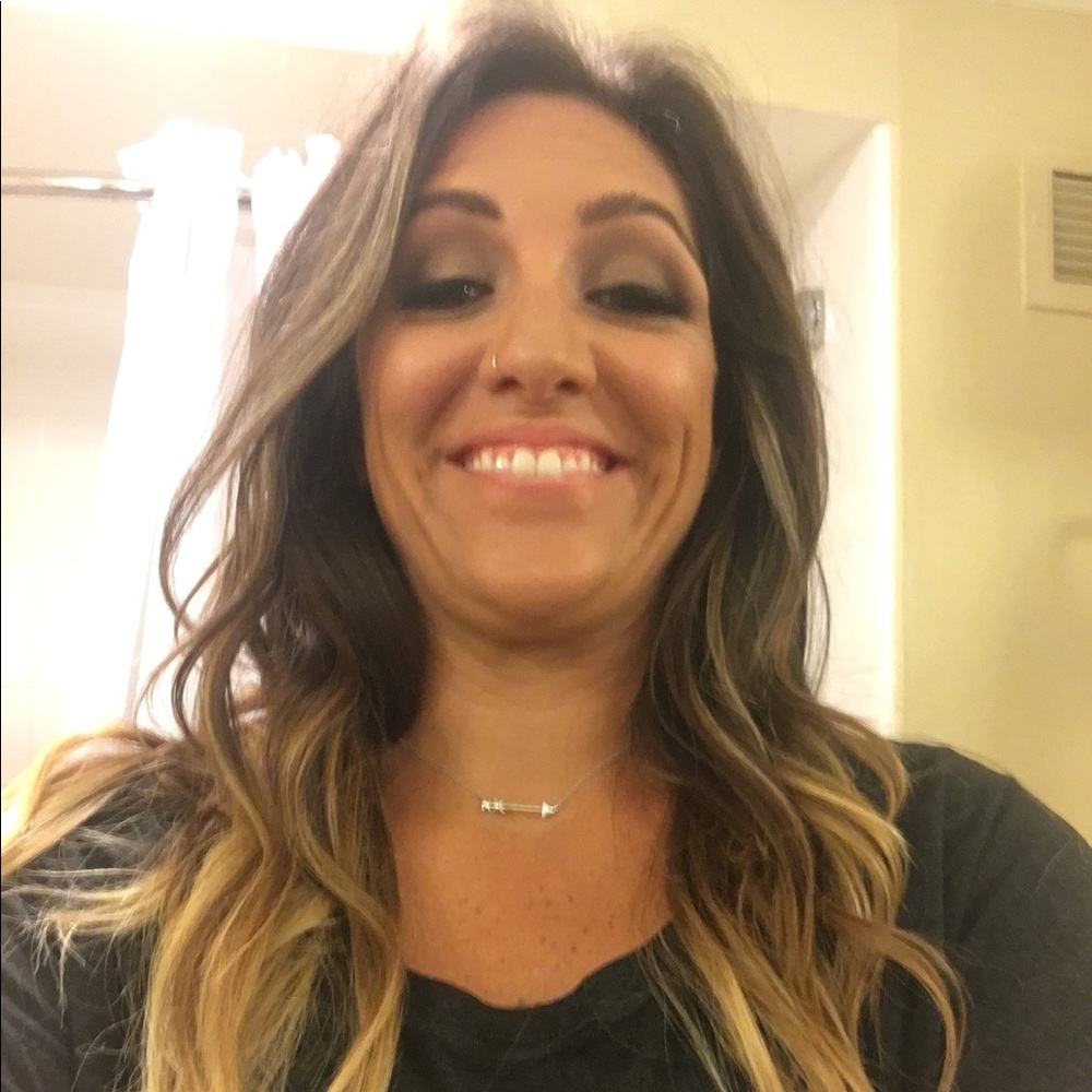Meet your Posher, Jaclyn
